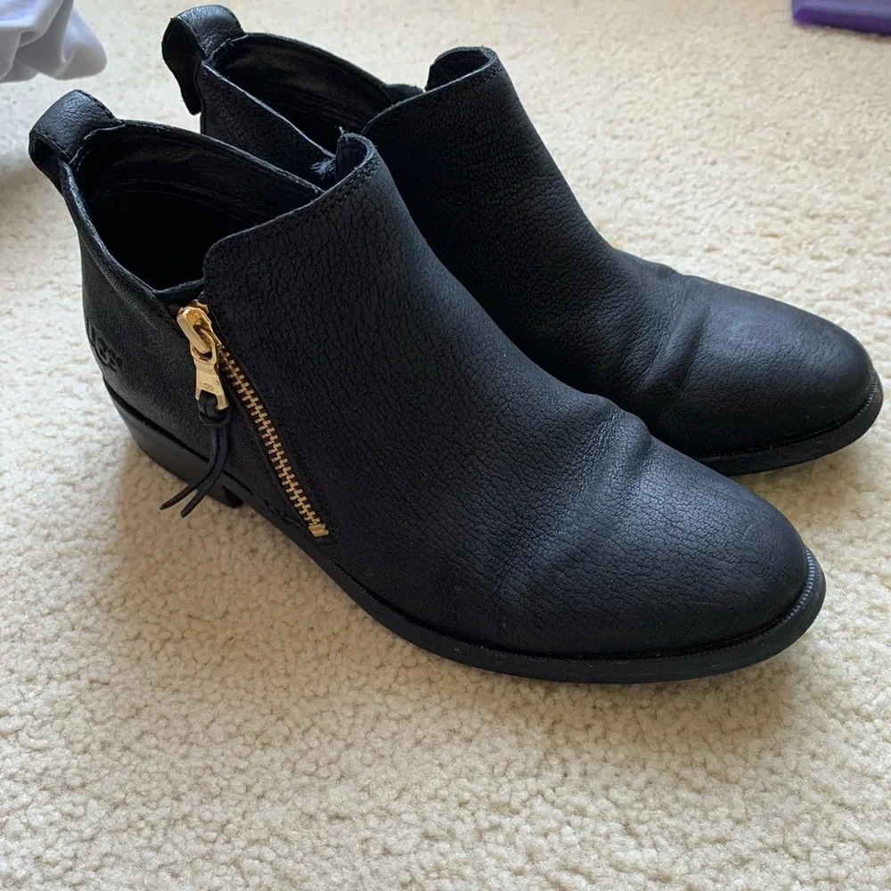 UGG Glee Leather Ankle Boots 7 - Picture 9 of 10